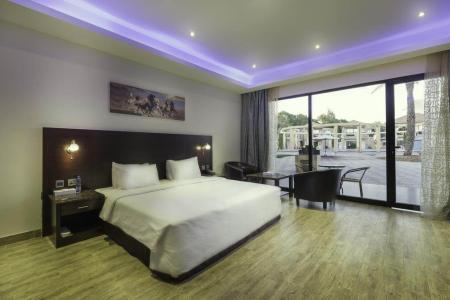 Отель Palma Beach Resort & Spa в Ум Аль Кувейн - ОАЭ