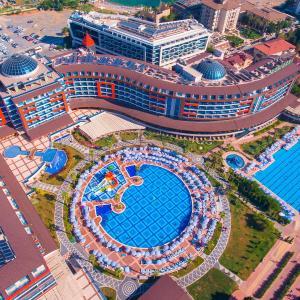 отель Lonicera Resort & Spa