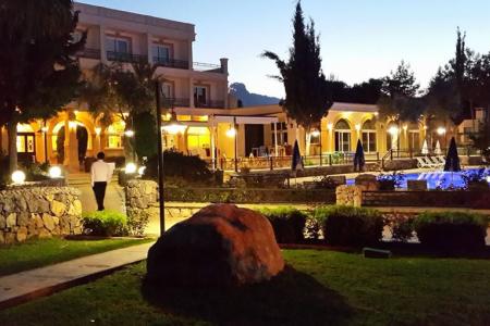 Отель Altinkaya Holiday Resort в Кириния - Кипр