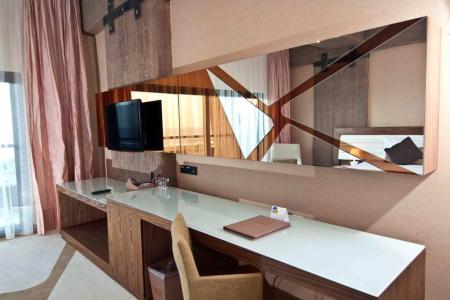 Noah's Ark Deluxe Hotel & Spa