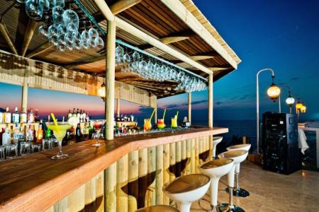 Отель Merit Park Hotel & Casino в Кириния - Кипр