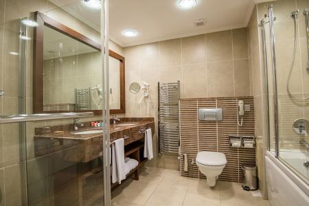 Отель Korineum Golf & Beach Resort в Кириния - Кипр