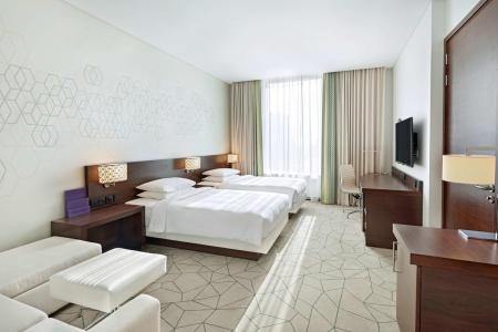 Отель Hyatt Place Dubai Baniyas Square в Дейра - ОАЭ