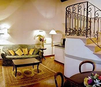 Отель Colombina в Венеция - Италия