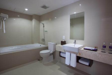 Отель Cross Vibe Paasha Atelier Bali Kuta в Кута - Индонезия