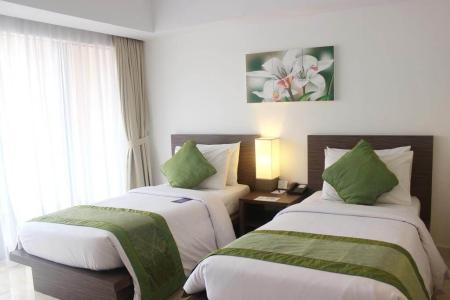 Отель Cross Vibe Paasha Atelier Bali Kuta в Кута - Индонезия