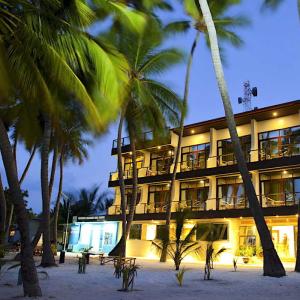 отель Kaani Beach Hotel Guest House