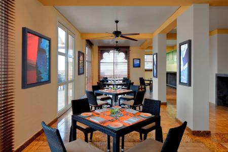 Отель Sheraton Sharjah Beach Resort & Spa в Шарджа - ОАЭ