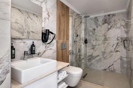 Отель Ramada by Wyndham Fethiye Oludeniz в Олюдениз - Турция