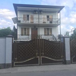 отель Алистера Гостевой дом