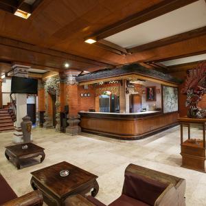 отель RedDoorz @ Raya Pantai Kuta