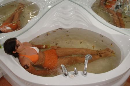 Gure Saruhan Termal Otel