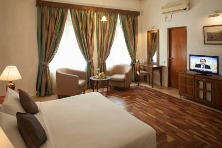 Отель Hotel Suisse в Канди - Шри-Ланка