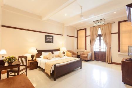 Отель Hotel Suisse в Канди - Шри-Ланка