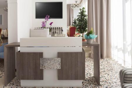 Отель Italia в Римини - Италия