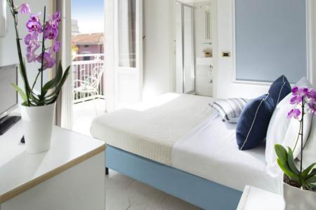 Отель Italia в Римини - Италия