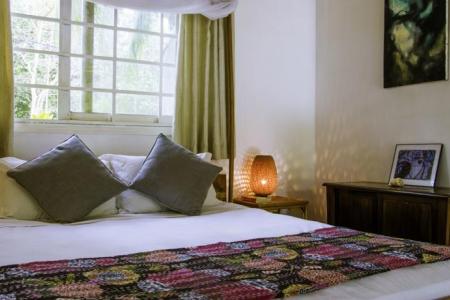 Bamboo Cottages & Restaurant