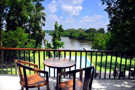 Roman Lake Ayurveda Resort 