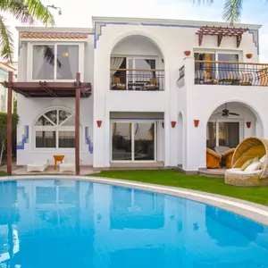 отель Royal Savoy Villas