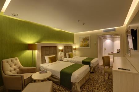 Parsian Enghelab Hotel