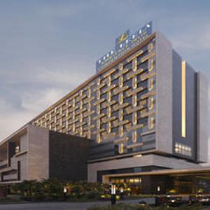отель The Leela Ambience Convention Hotel Delhi