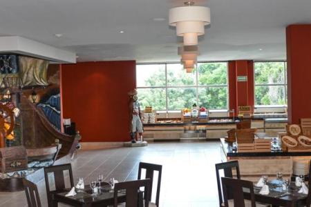 Отель Princess Family Club Riviera в Ривьера Майя - Мексика