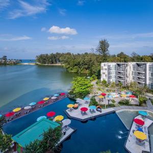 отель Cassia Phuket