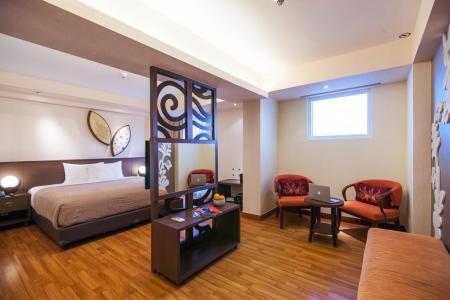 Отель Atanaya Kuta Bali Hotel в Кута - Индонезия