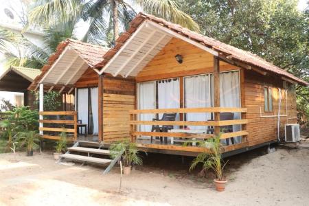 Отель La Marine Morjim Beach Cottages в Морджим - Индия