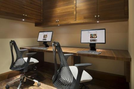 Отель Hilton Garden Inn Dubai Al Muraqabat в Дейра - ОАЭ