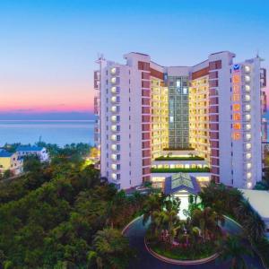 отель Seacube Resort