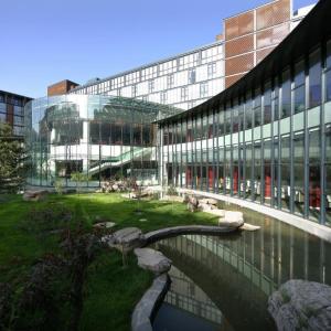 отель The Lakeview Hotel