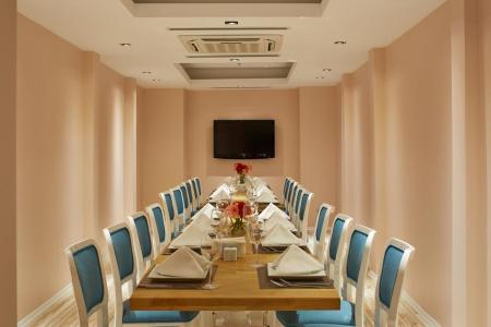 Отель DoubleTree by Hilton Hotel Izmir - Alsancak в Измир - Турция