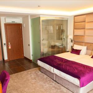 отель Near Hotel