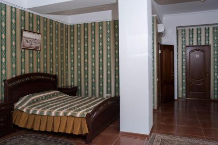 Отель California в Евпатория - Россия