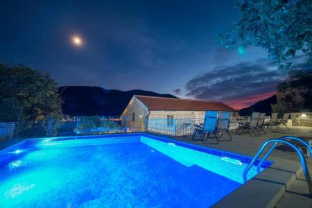 Отель Conte в Боко-Которская бухта - Черногория