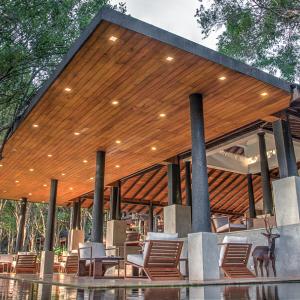 отель The Deer Park Hotel