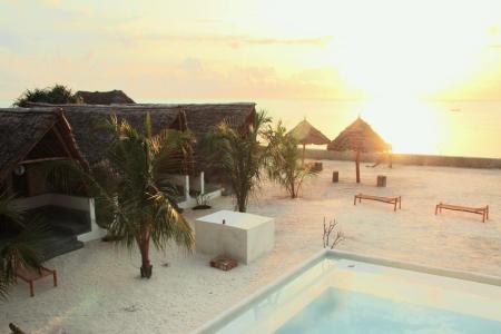 Отель Nur Beach Resort в Джамбиани - Танзания