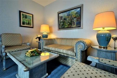 Отель Crowne Plaza Belgrade в Белград - Сербия