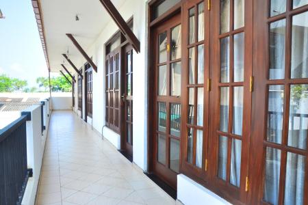 Отель Green Shadows Beach Hotel в Калутара - Шри-Ланка