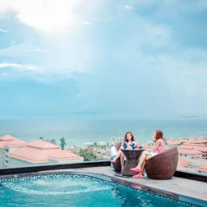 отель Sea Phoenix Hotel