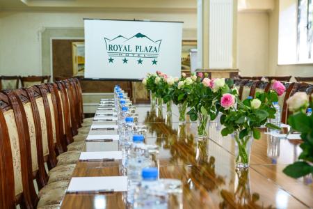 Отель Royal Plaza в Ереван - Армения