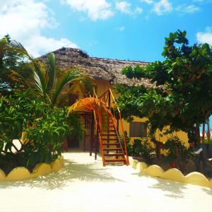 отель Zanzest Beach Bungalows