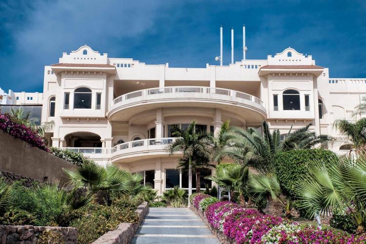 Continental Plaza Beach Resort