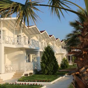 отель Risus Beach Resort