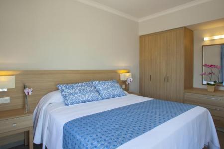 Отель Louis St. Elias Resort в Протарас - Кипр