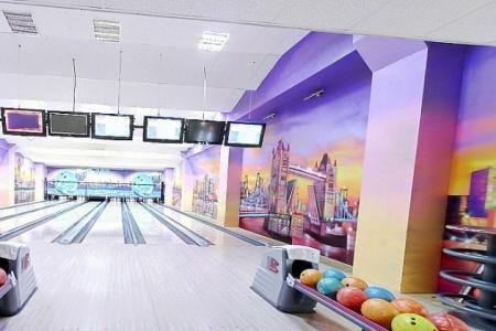 Бережки-Холл