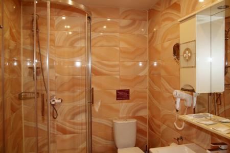 Бережки-Холл