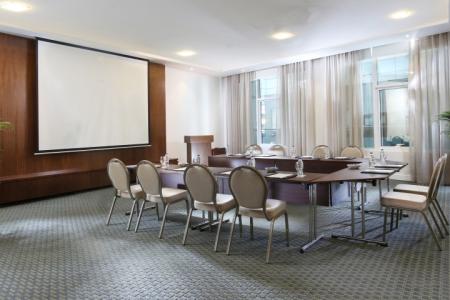 Отель Ramada by Wyndham Dubai Barsha Heights в Аль Барша - ОАЭ