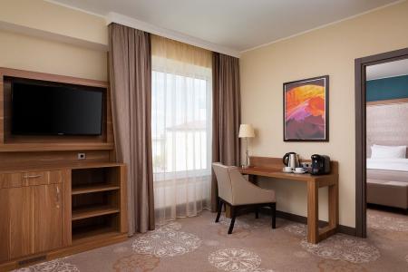 Отель DoubleTree by Hilton Tyumen в Тюмень - Россия